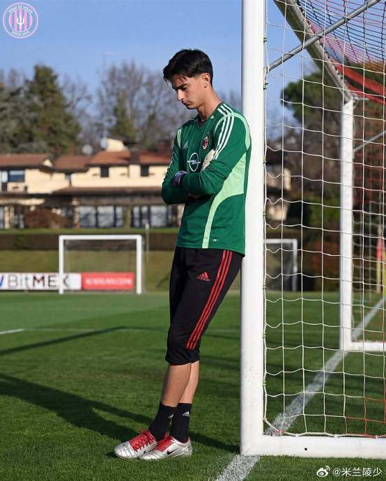 AC米兰欧冠赛场逆转强敌 防守反击成制胜关键