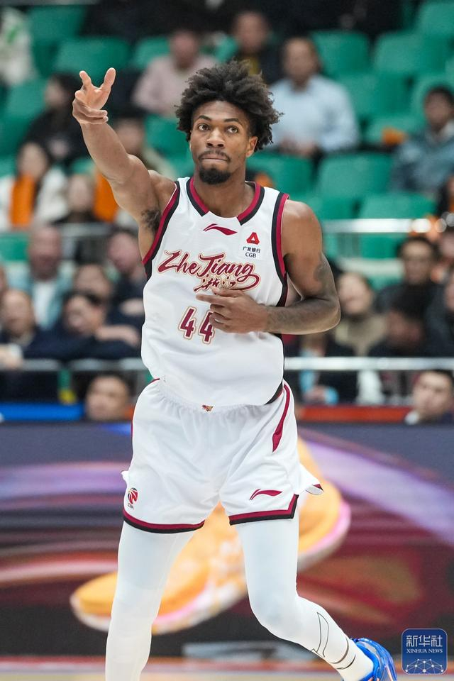 浙江稠州金租客场96-83力克山东高速