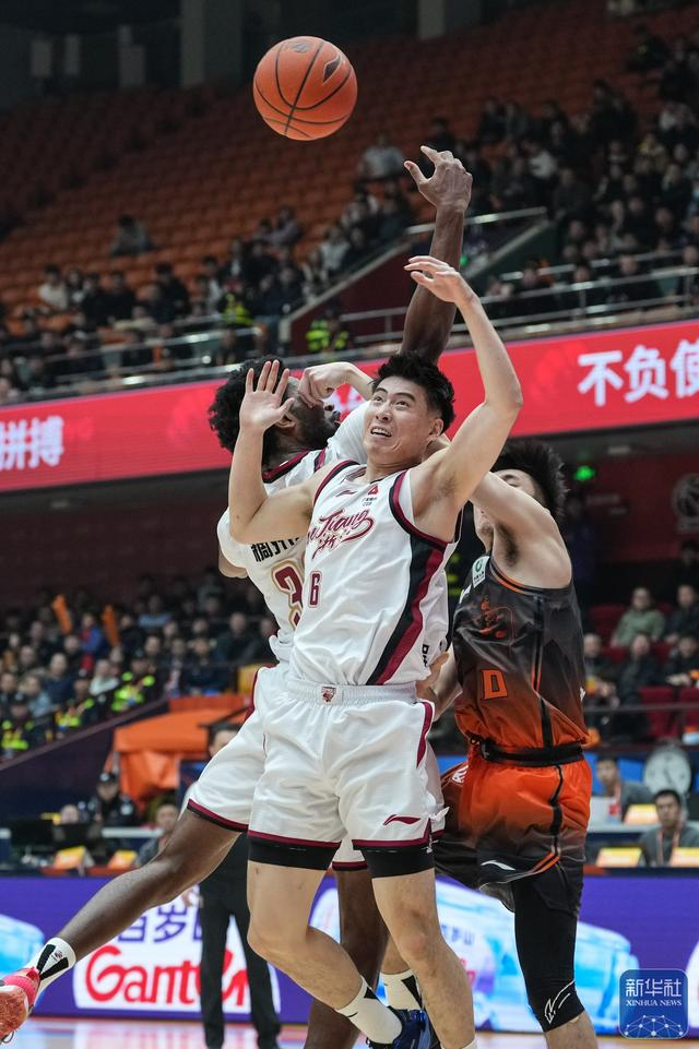 浙江稠州金租客场96-83力克山东高速