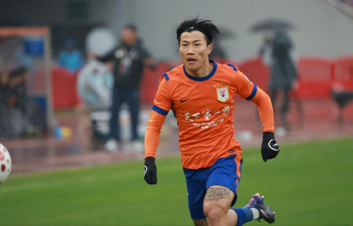 大连英博外援归队晚迎战山东泰山 客场能否全身