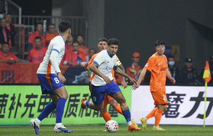 大连英博外援归队晚迎战山东泰山 客场能否全身