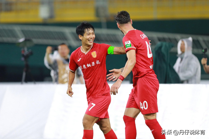 重庆铜梁龙力克深圳新鹏城登顶积分榜